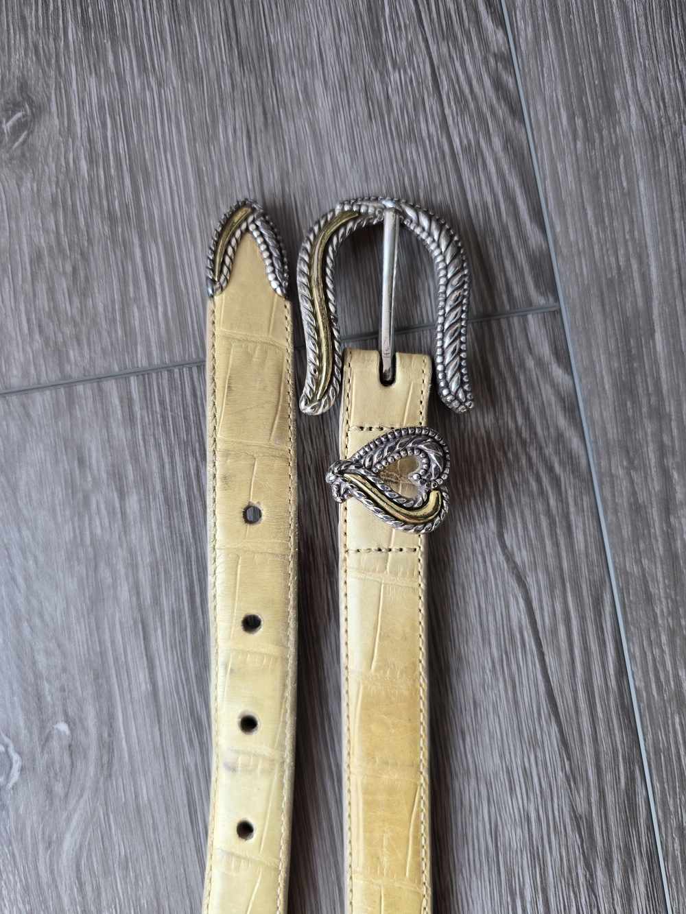 Brighton Classics Croc Embossed Belt Cream Silver Gold Heart Buckle USA ML 32